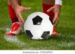 黄健翔谈越位新规：用规则的执行层面折腾人，足球真会变更好吗？