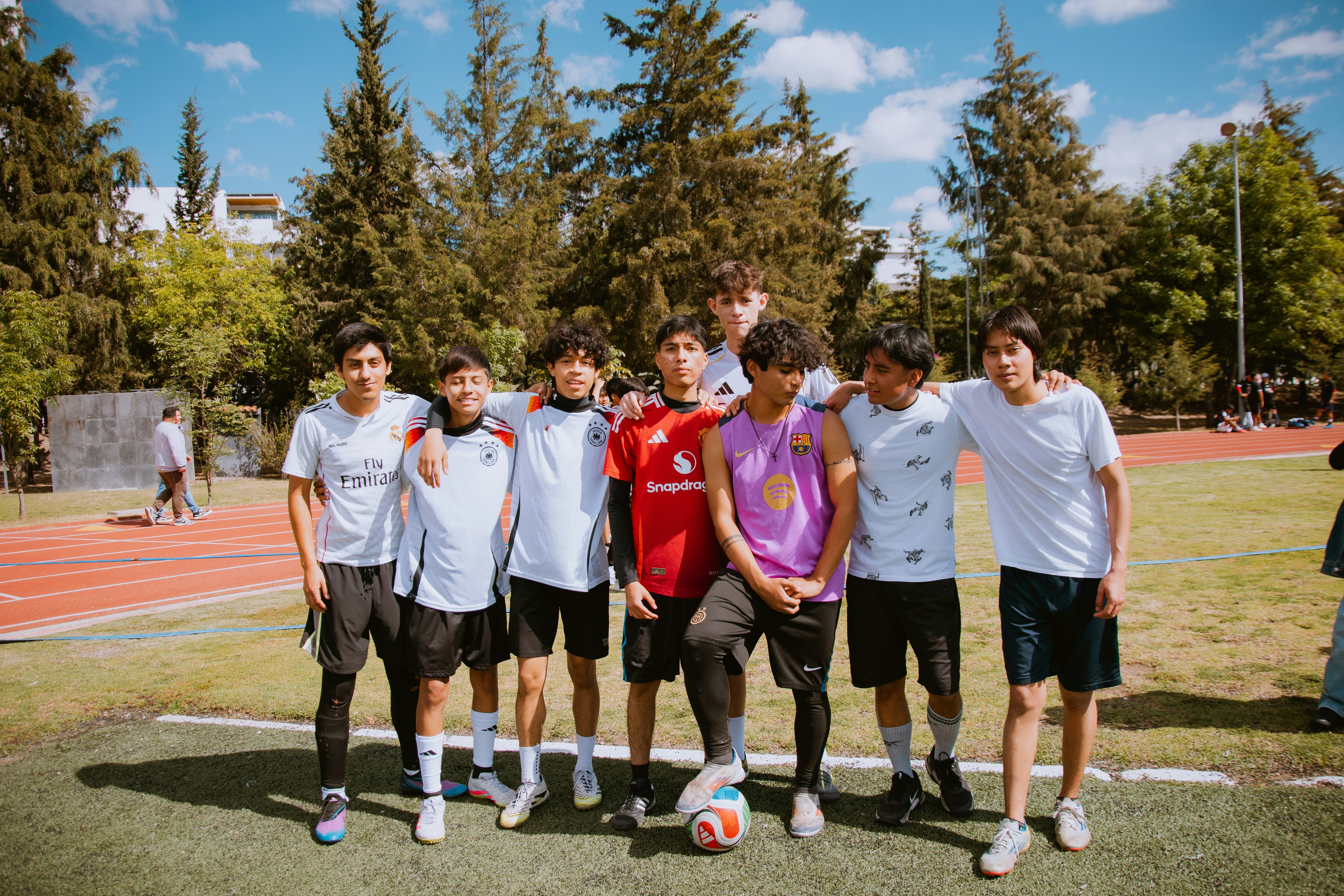 林葳狂砍23分5助攻！4.5秒逆天绝平三分！打出NCAA生涯最强一战