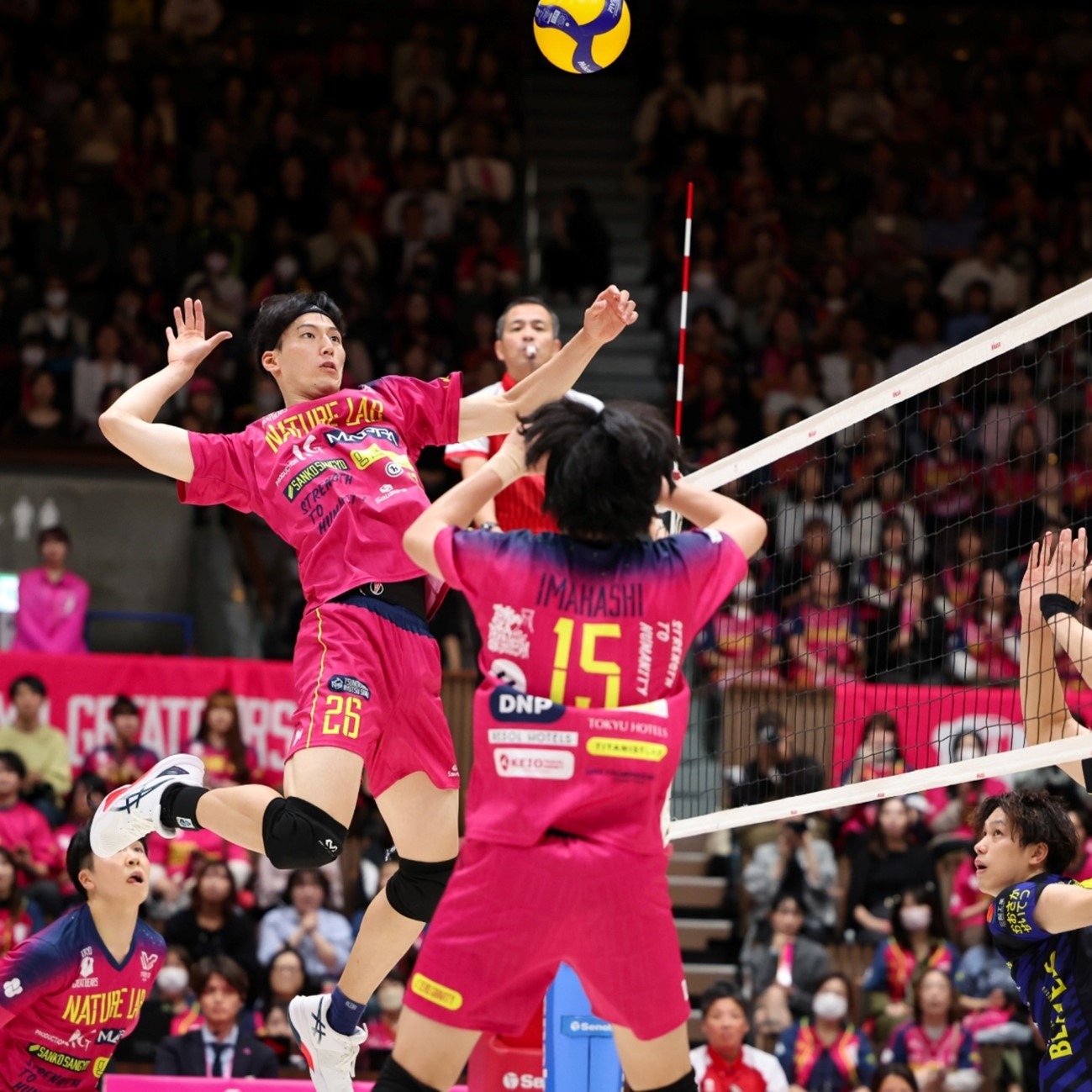 詹皇拒绝采访，因队友失望？输给公牛后提2要求无人理，终于怒不可遏