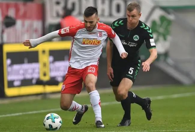 表现出了浓 表现出了浓