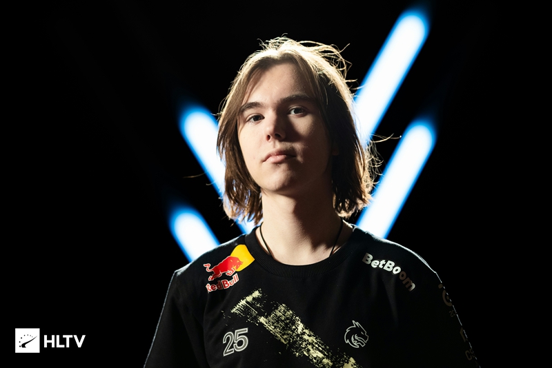 也是为了照 也是为了照